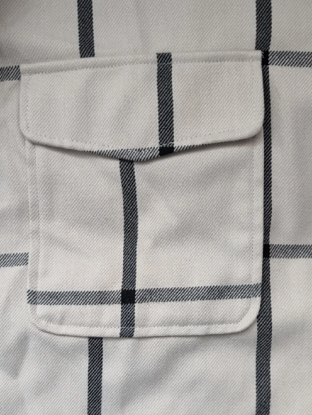 H&M Cream Button-Down Shirt with Black Windowpane Plaid - Picture 3 of 8